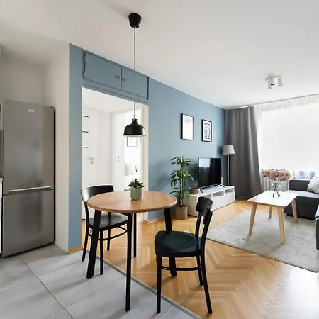 Nowogrodzka Grey By Bookinghost