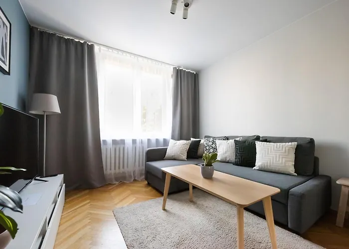 Nowogrodzka Grey By Bookinghost *